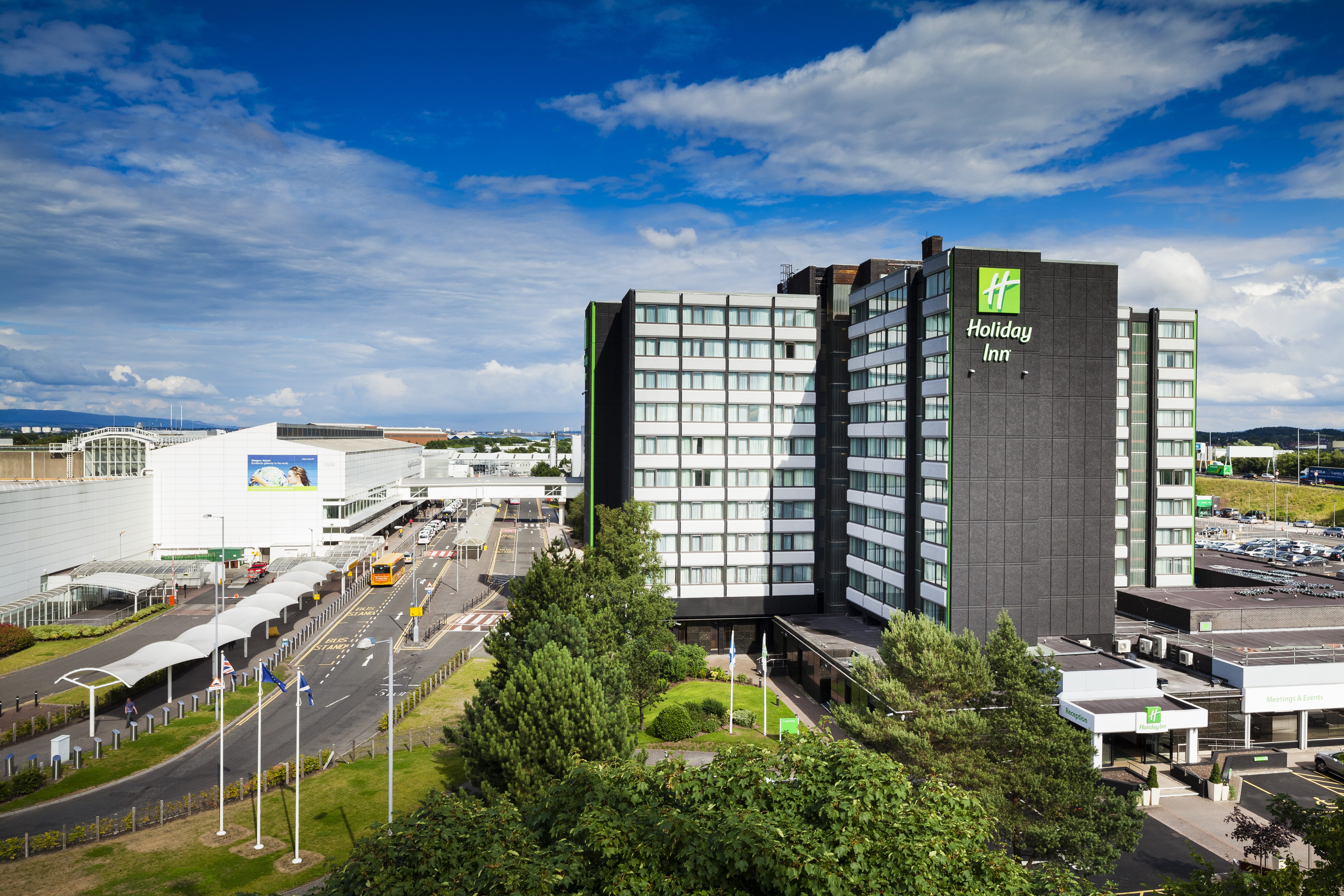 HOLIDAY INN GLASGOW AIRPORT 3/80