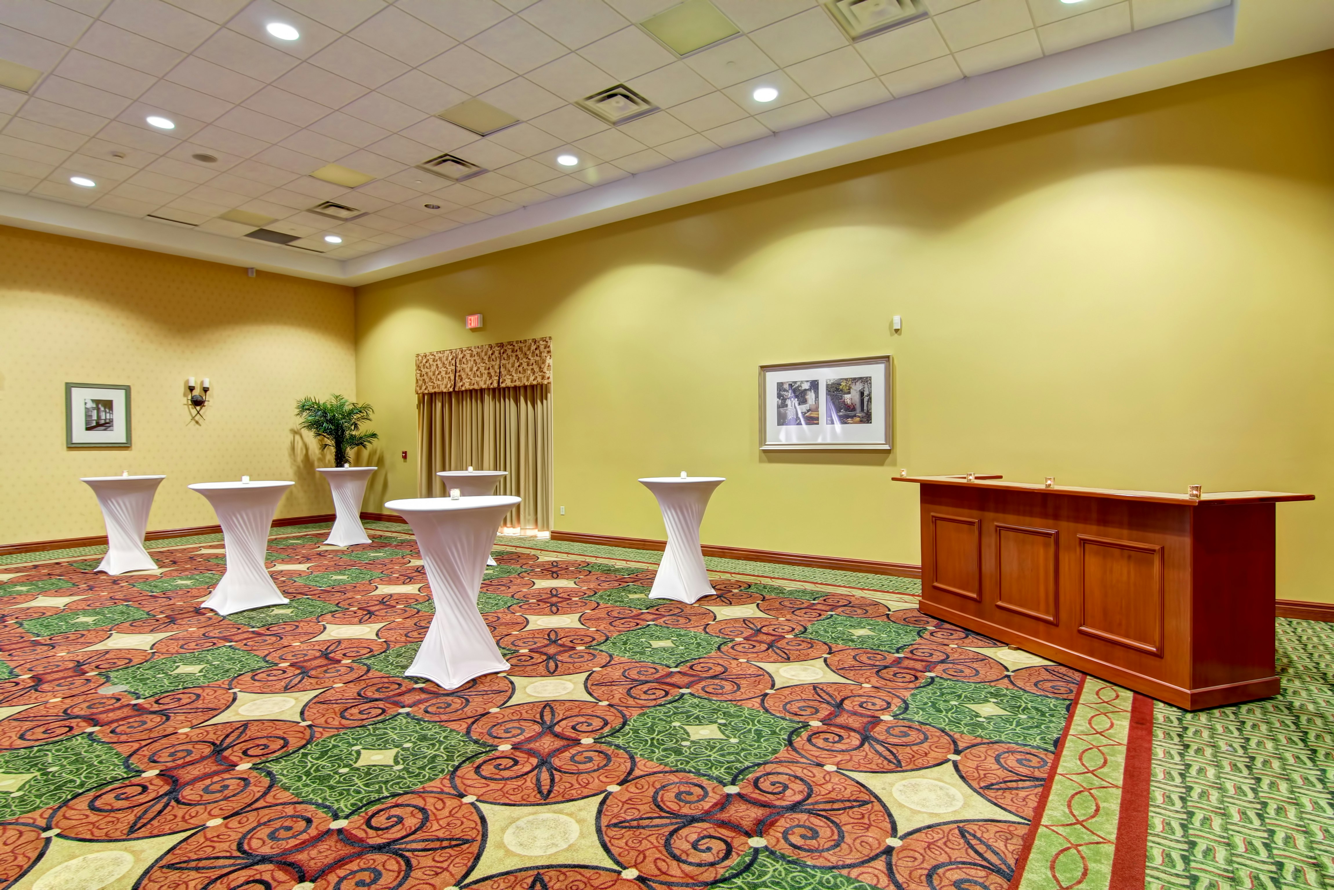 Hilton Garden Inn Ottawa Airport 31/86
