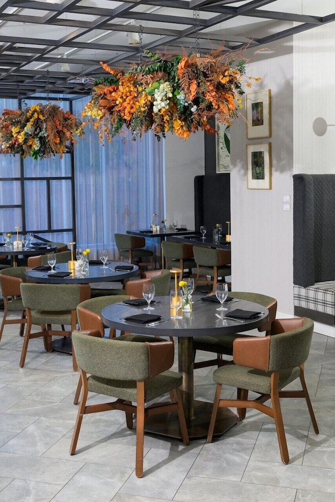 Andaz Ottawa Byward Market A Concept By Hyatt 64/74