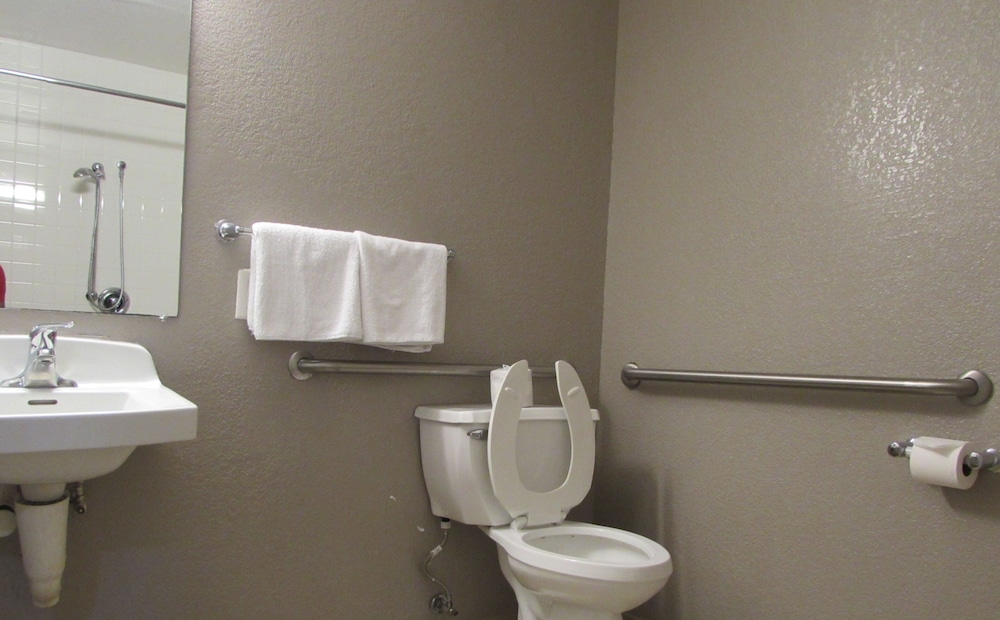Motel6 West Des Moines, IA 51/52