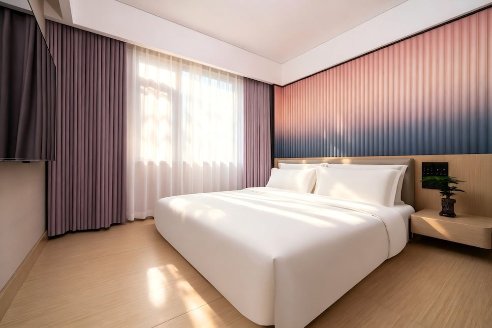 CYBO Station SSAW Hotel Chunxi Road Tianfu Square Chengdu 6/39