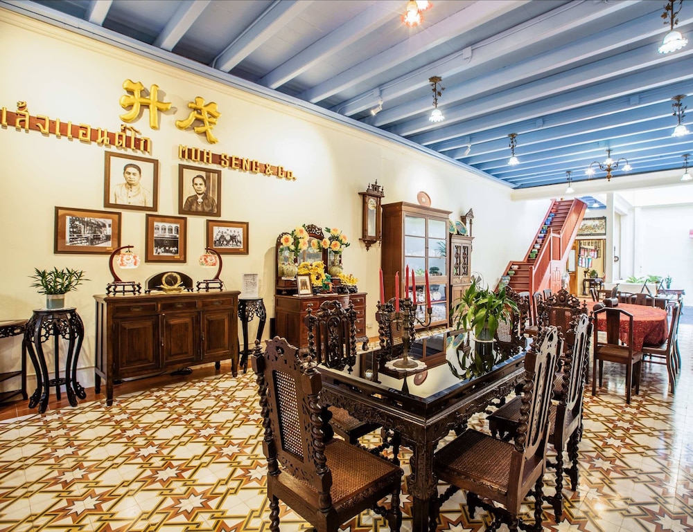 WOO Gallery & Boutique hotel 30/42