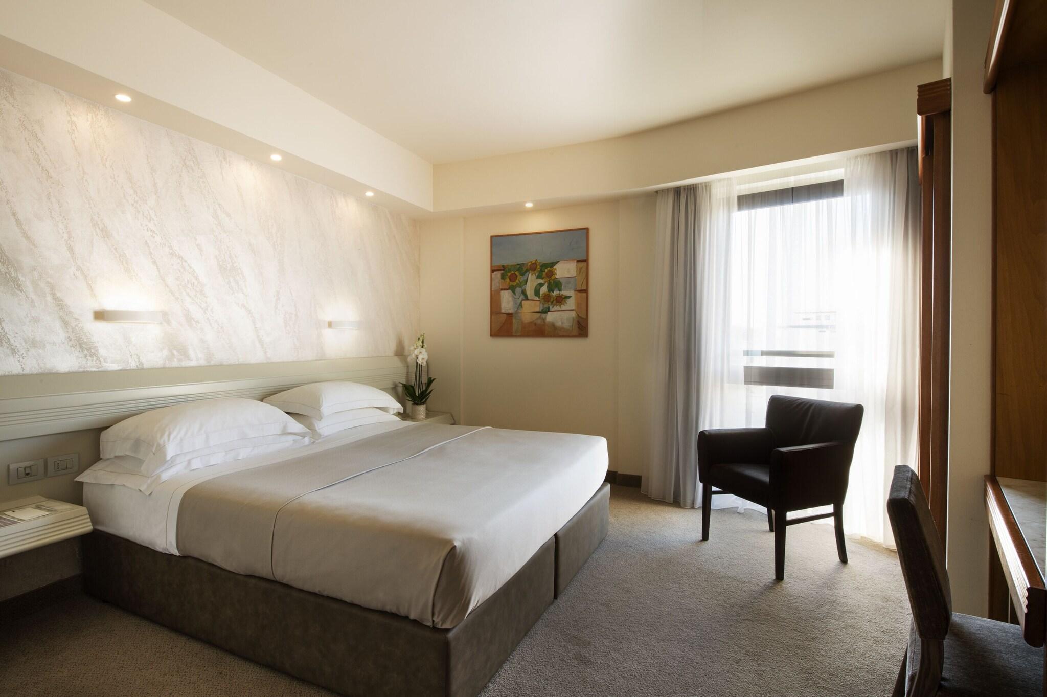 Junior Suite, King Bed