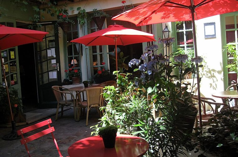 Hôtel Le Vieux Carré 40/44