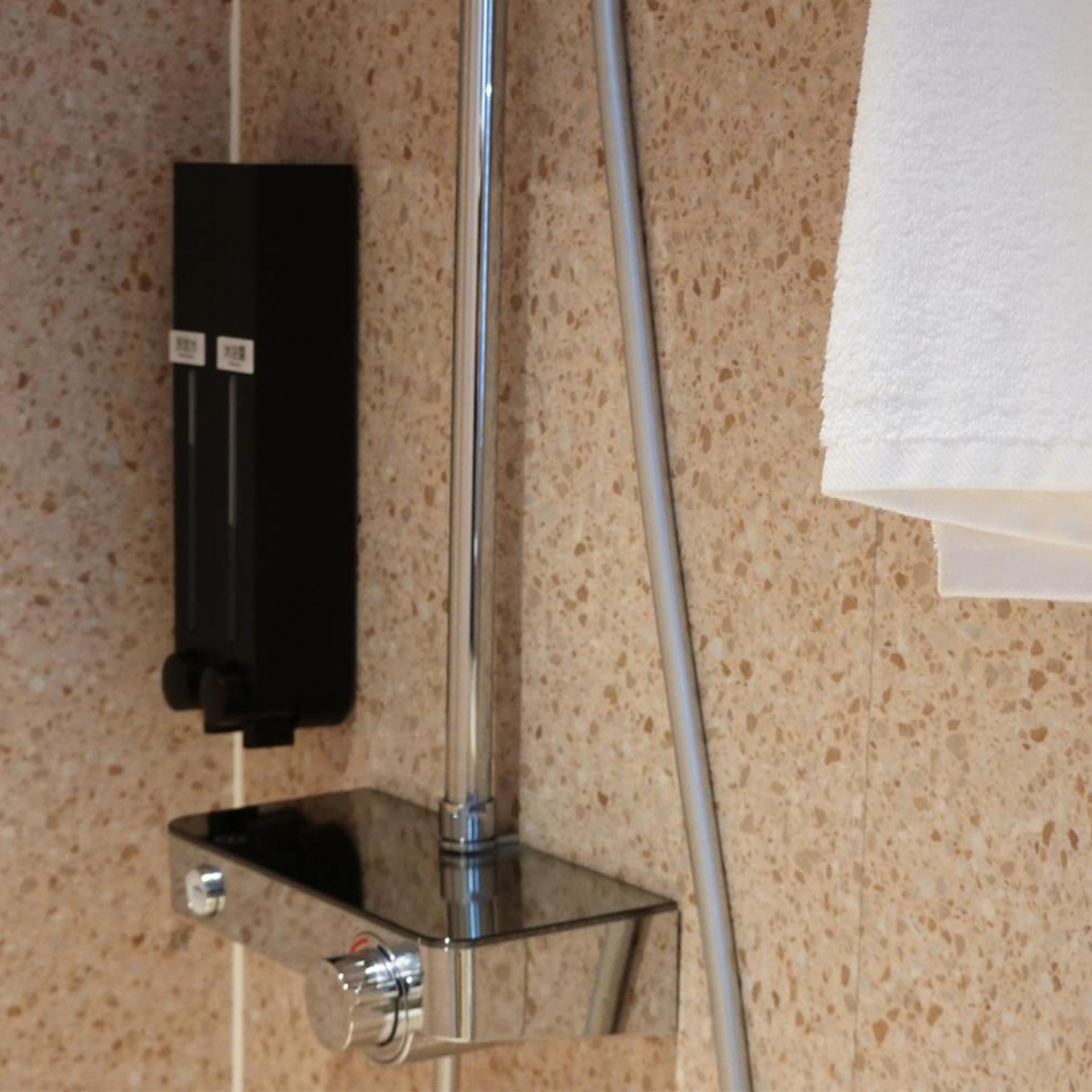 Hotel 165 23/45