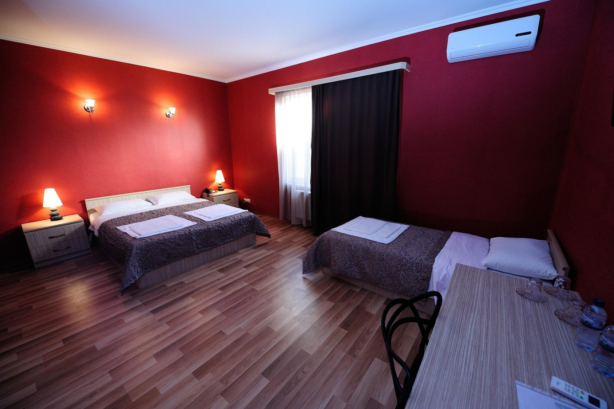 Darchi Hotel 14/36