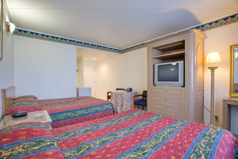 Best Whittier Inn 35/53