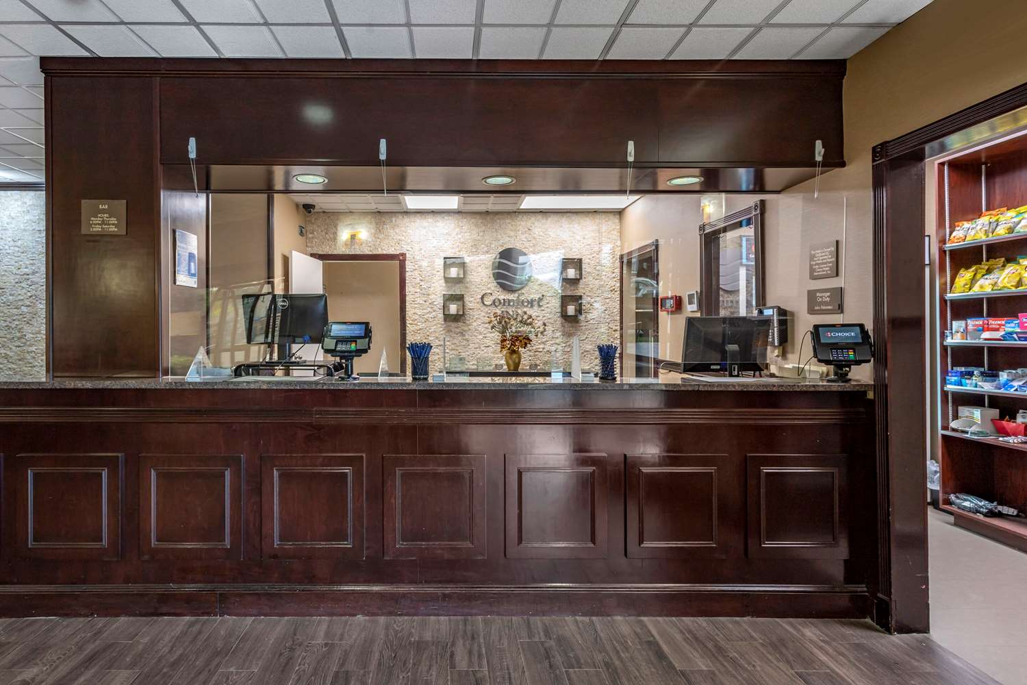 Comfort Inn Syosset-Long Island 1/10