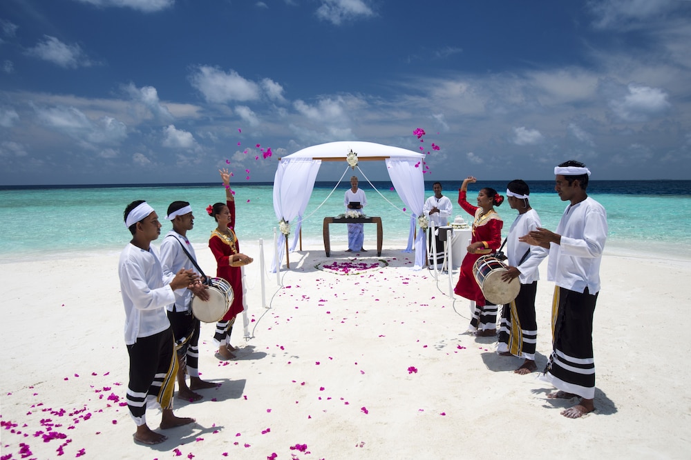 Baros Maldives 109/115