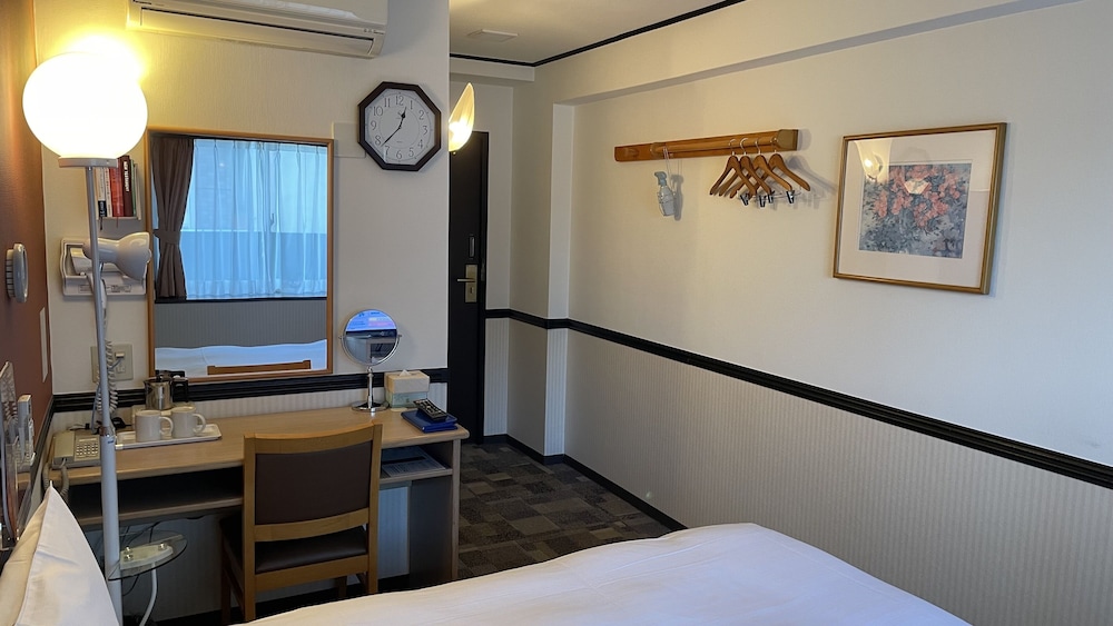 Toyoko Inn Hakata Ekimae Gion 25/55