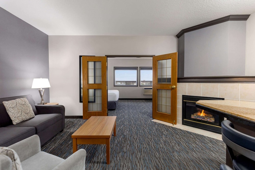 Wingate by Wyndham Lethbridge 27/50