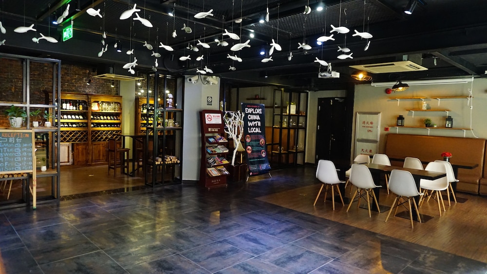 FISH INN EAST NANJING ROAD 33/50