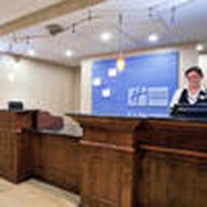 Holiday Inn Express & Suites North East (Erie I-90 Exit 41) 2/60