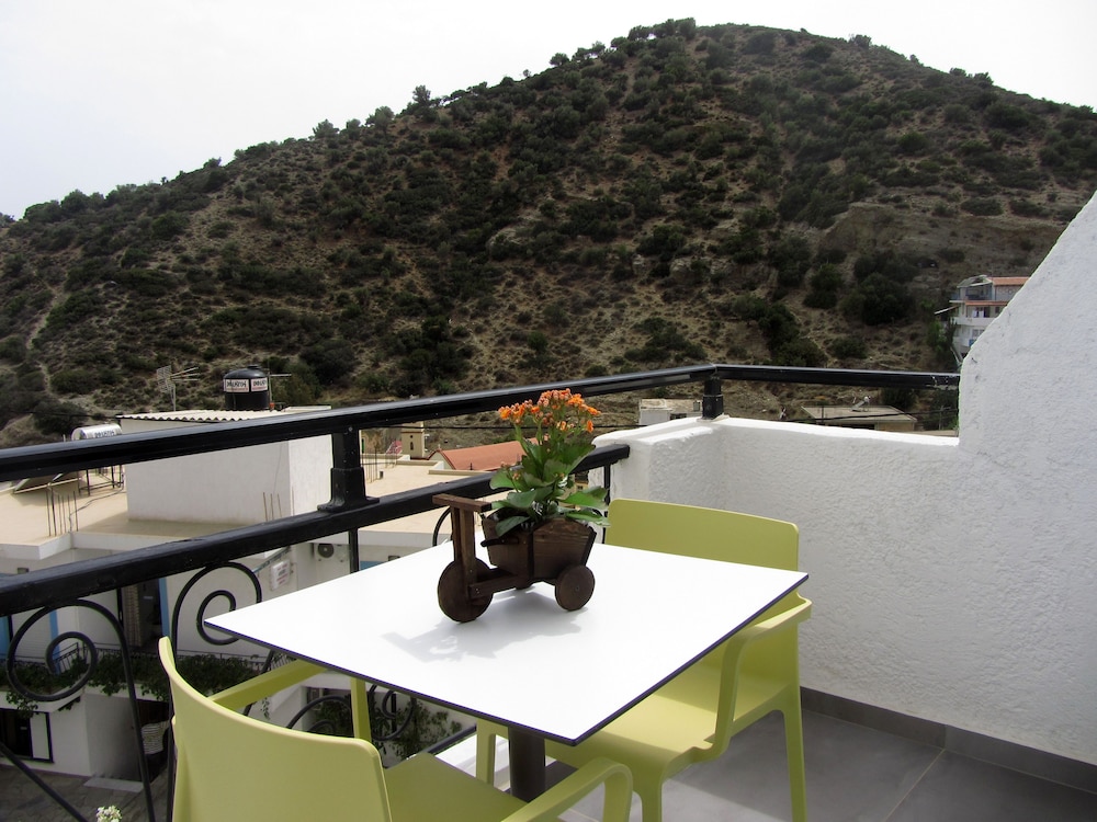 Petra Hotel 50/59