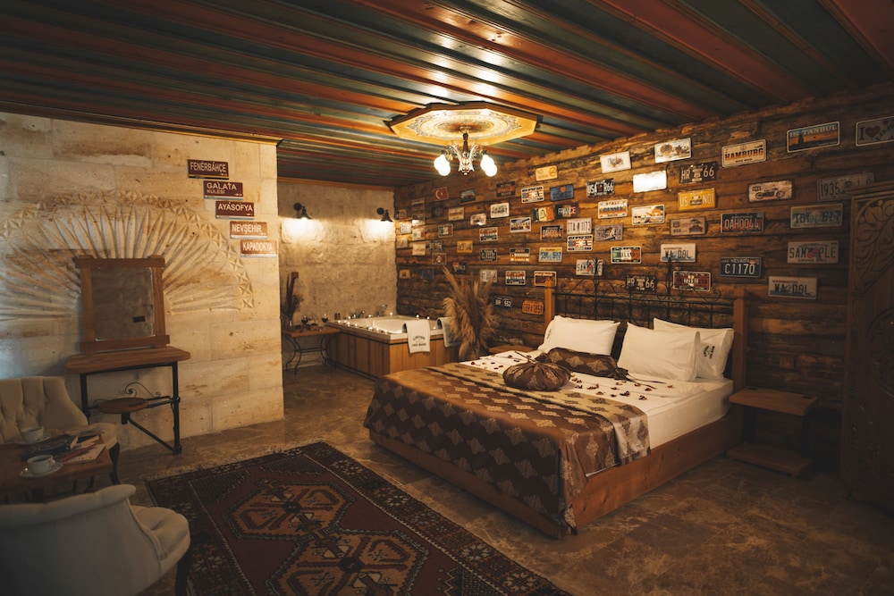 Cavusin Cave House 17/50