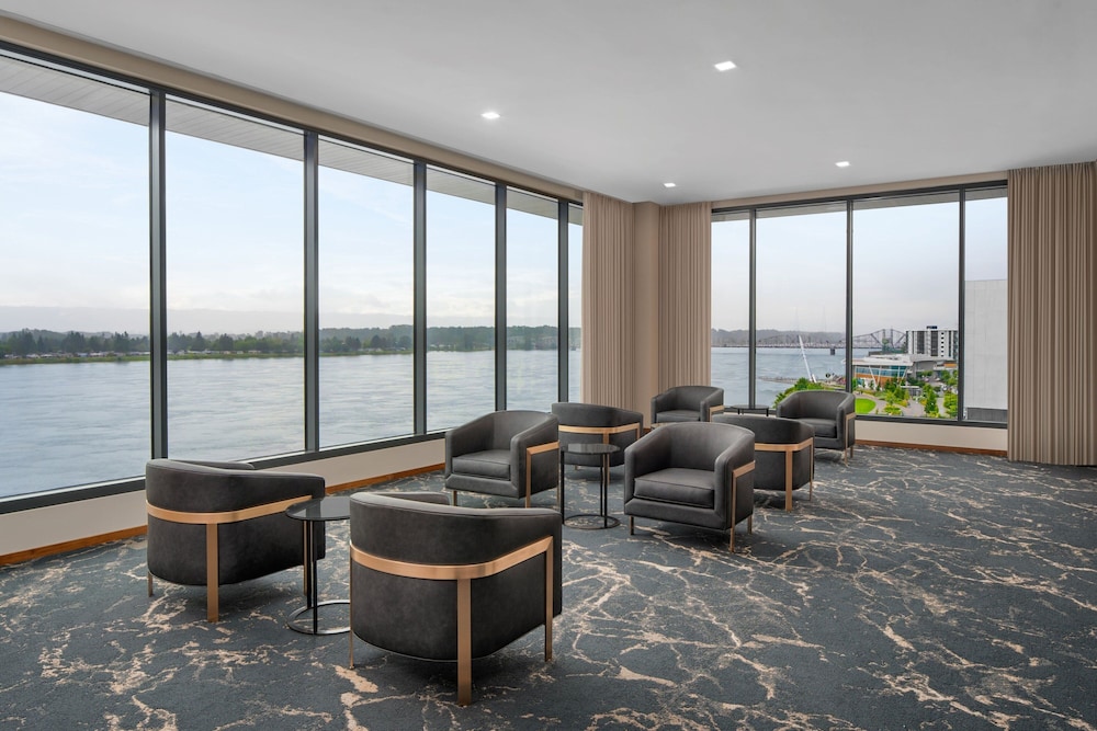 AC Hotel Vancouver Waterfront 13/22