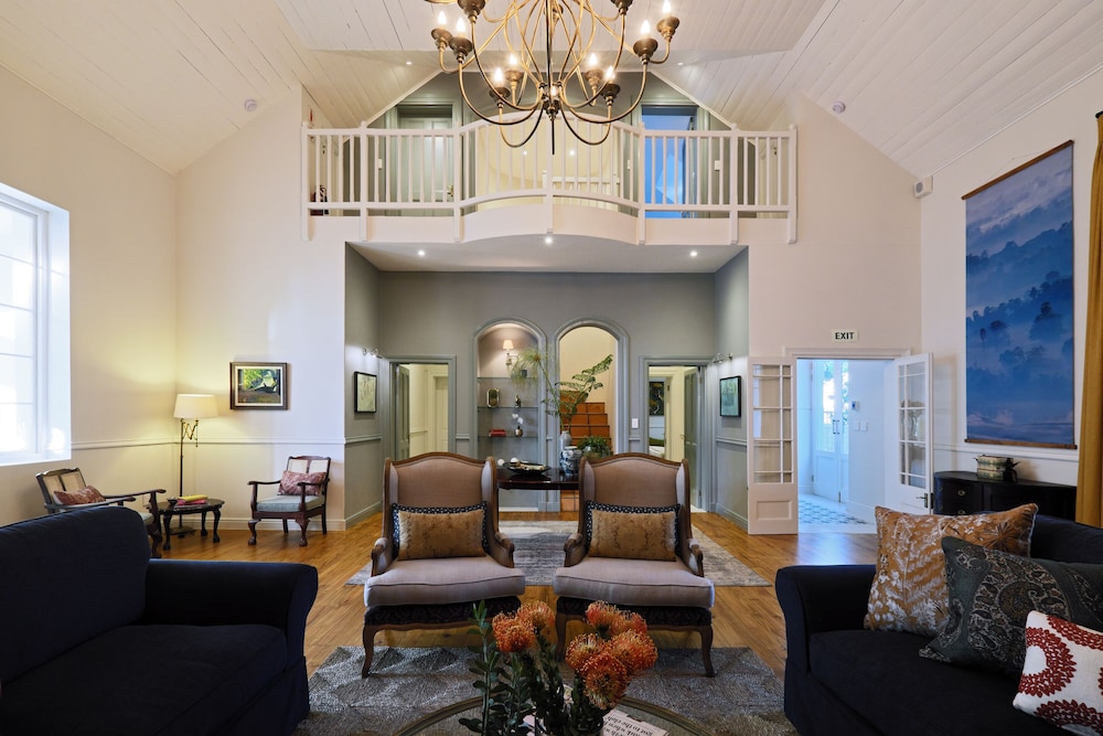 Chapter House Boutique Hotel 22/38