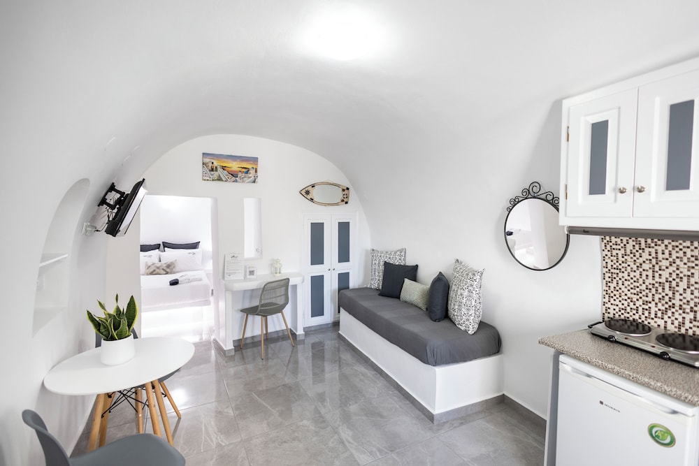 White Side Suites 24/50