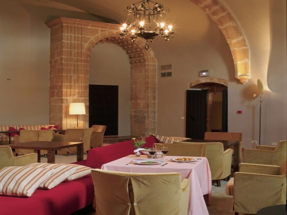 Parador De Trujillo 47/53