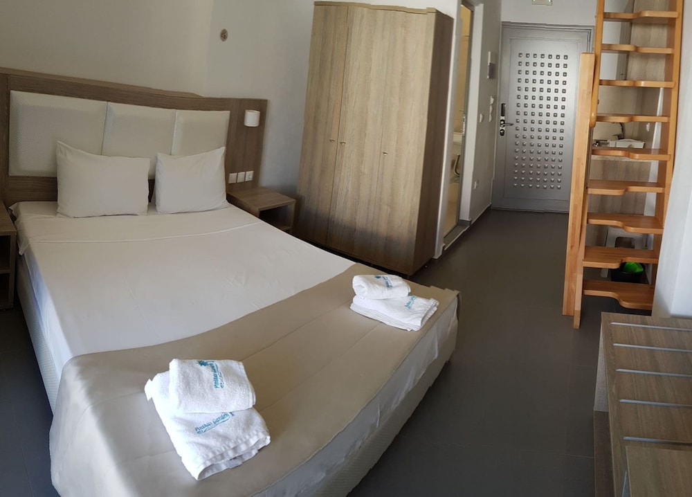 Finikas Garden Beach Resort Nikiti 13/50