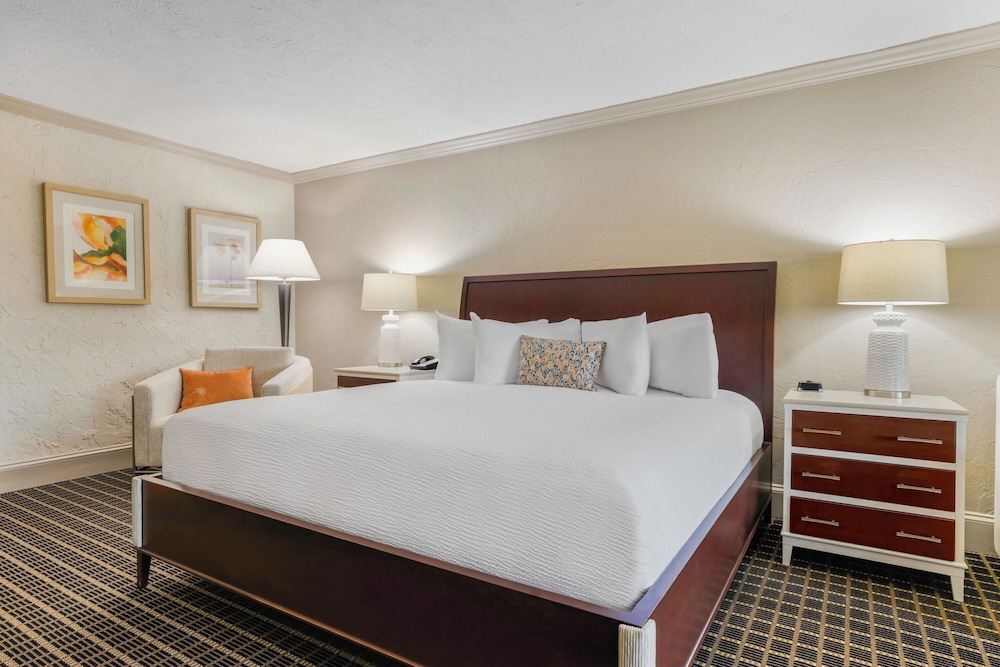Room, King Bed, Resort View