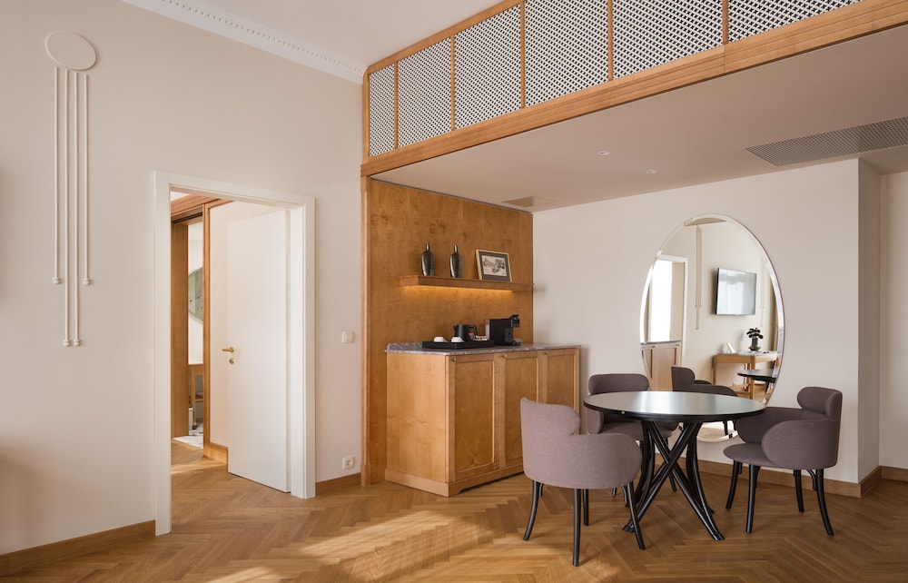 Grand Hotel Union Eurostars (ex Grand Hotel Union) 8/81