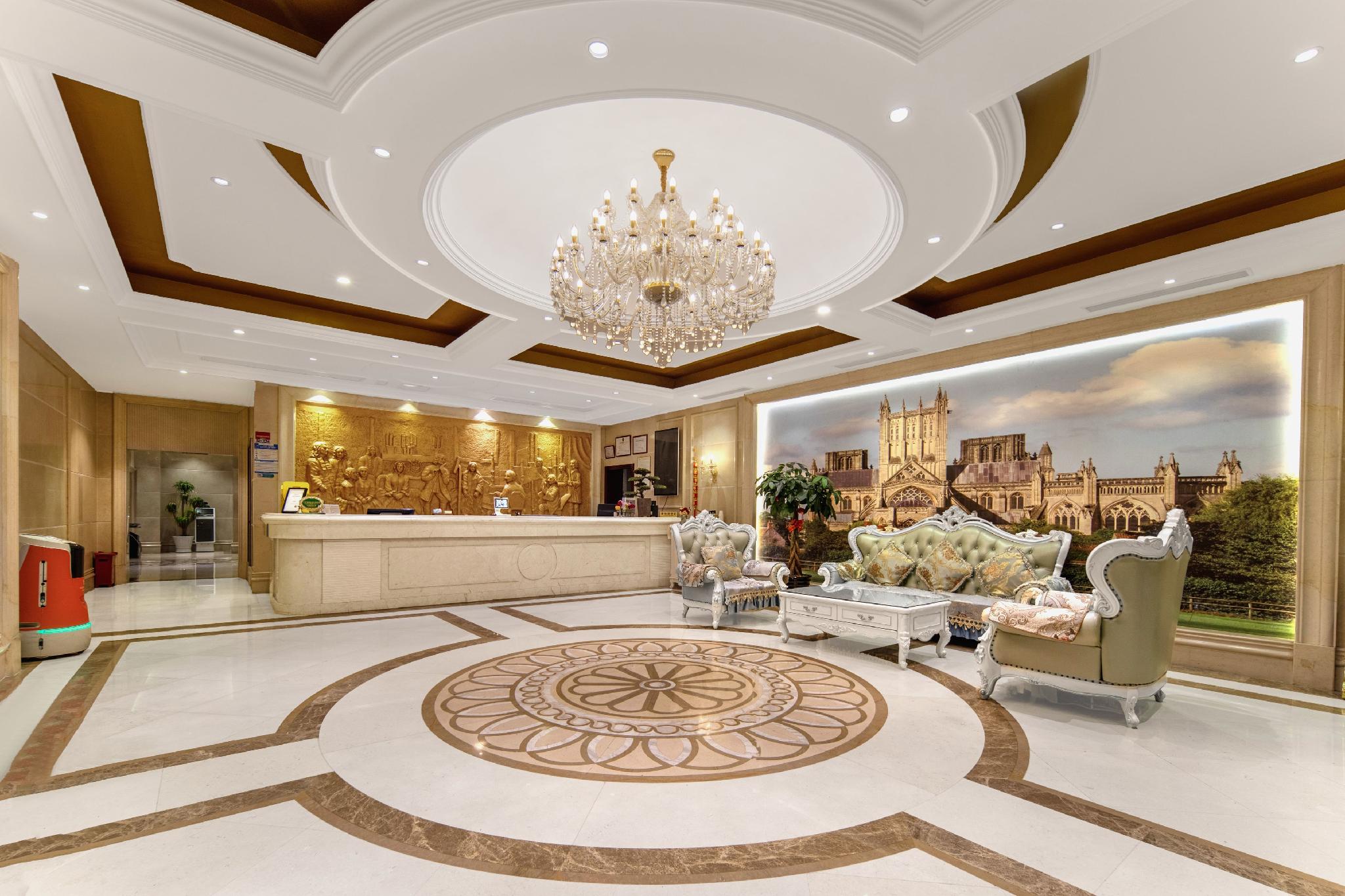 Vienna Hotel (Shanghai Jing'an Gaoping Road) 9/44