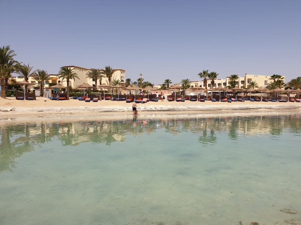 BLUE REEF RED SEA RESORT 9/14