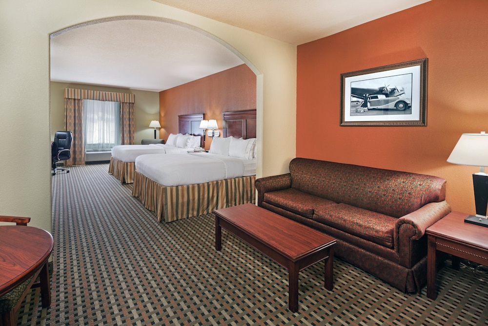 Holiday Inn Express Hotel Suites Amarillo East 13/49