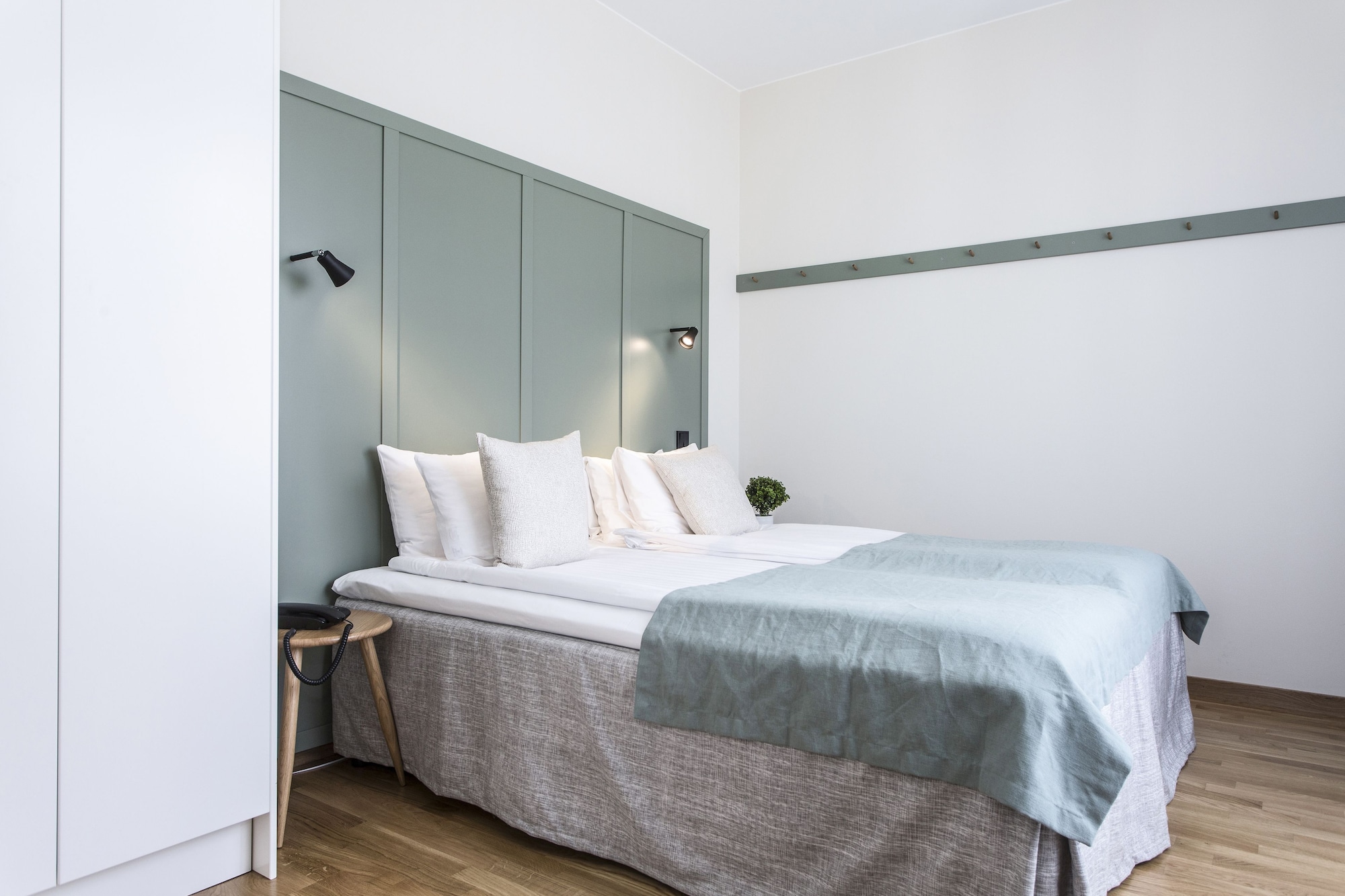 1 BEDROOM, APARTMENT