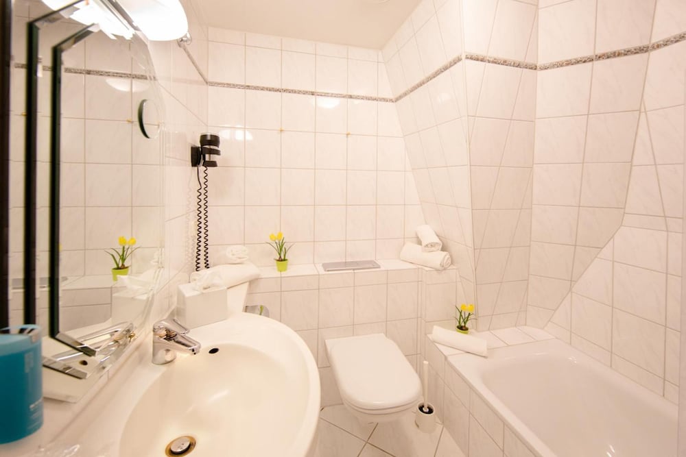 Montana Hotel Nurnberg West 27/28