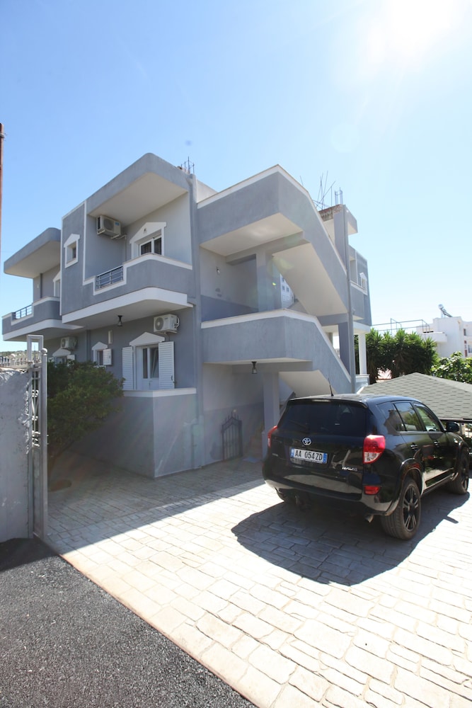Vila Enea 34/44