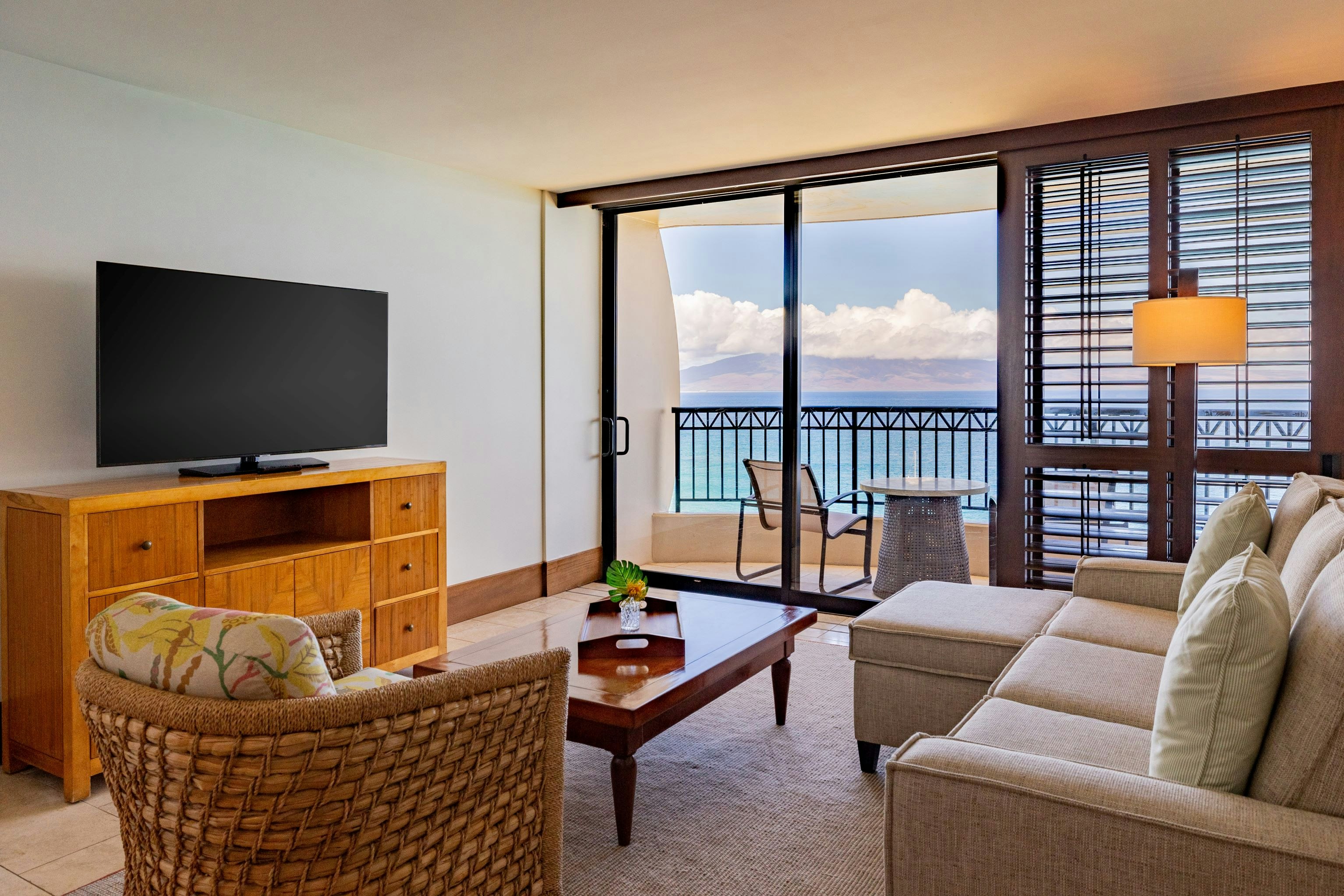 Royal Lahaina Resort and Bungalows 27/50