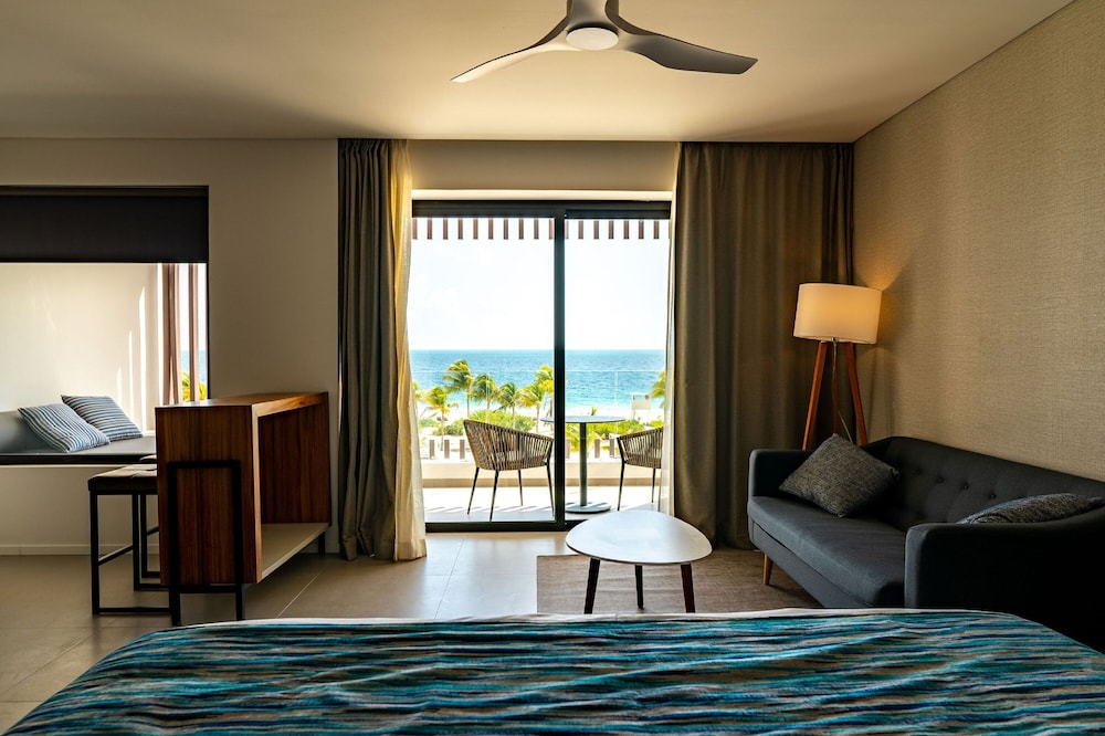 Majestic Elegance Costa Mujeres 27/42