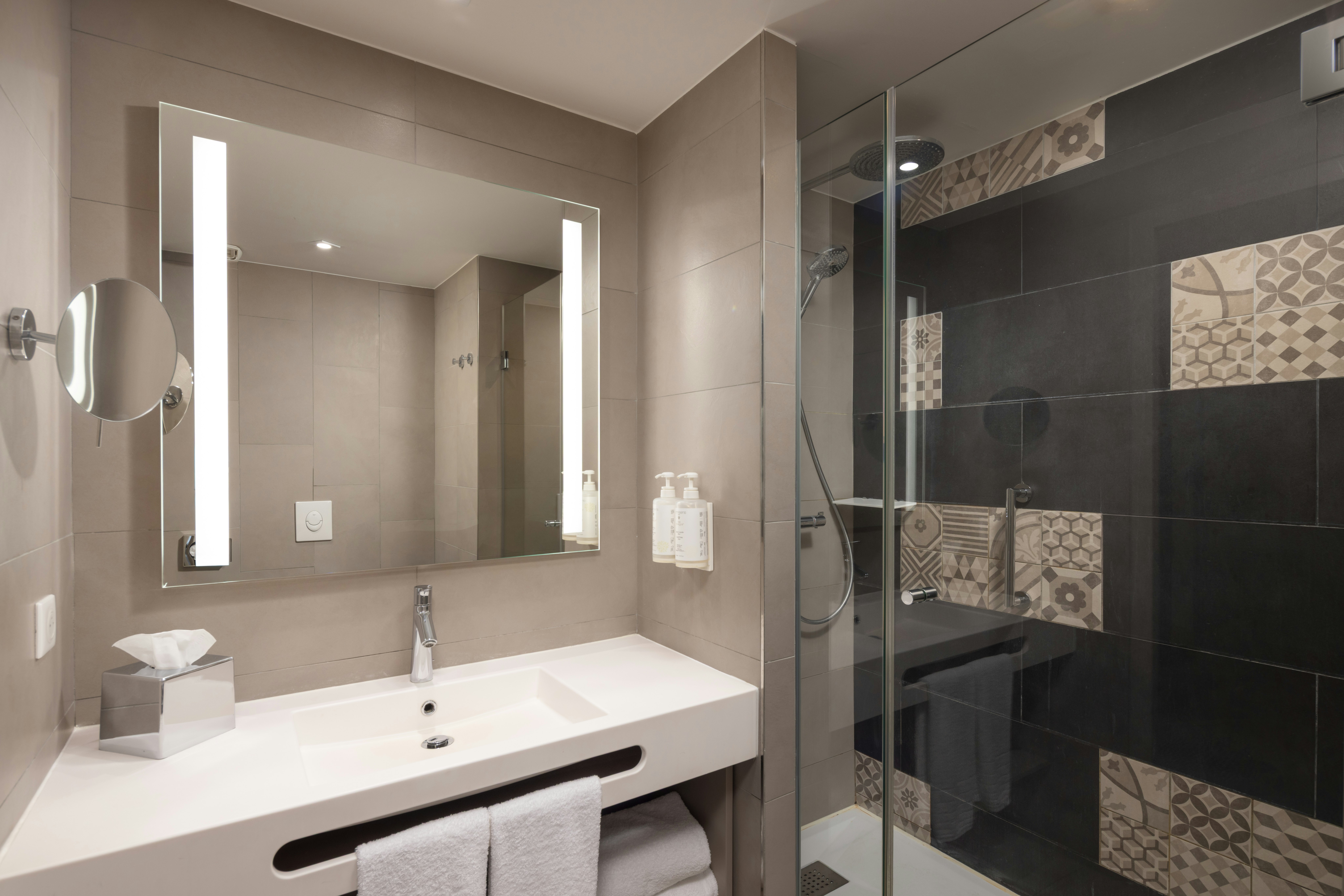 JUNIOR SUITE, KING BED, TERRACE