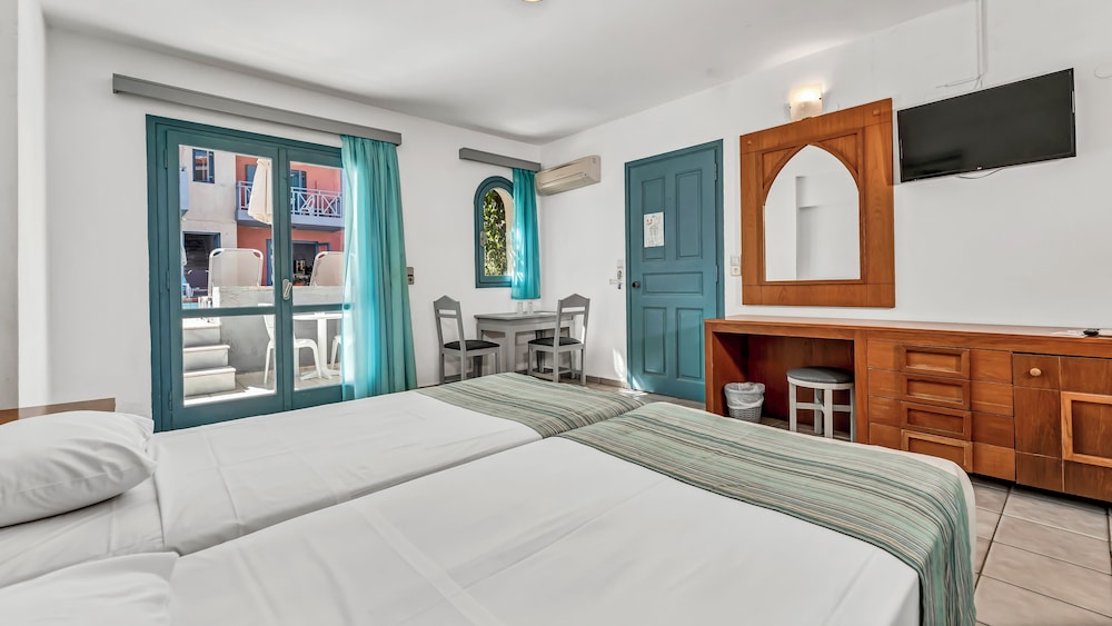 Marilisa Hotel 10/50