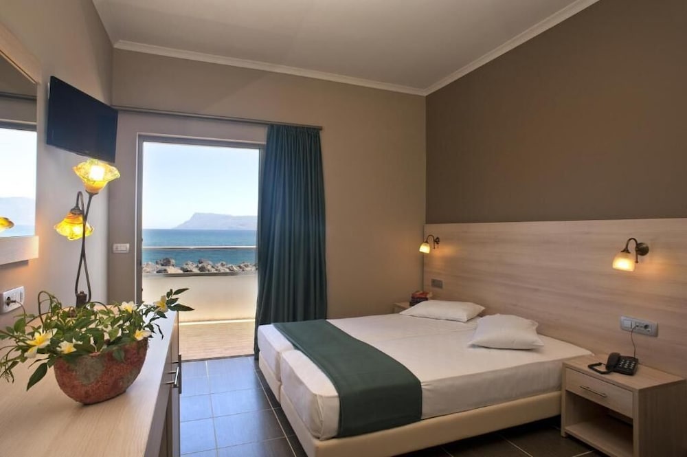 Elena Hotel 23/51