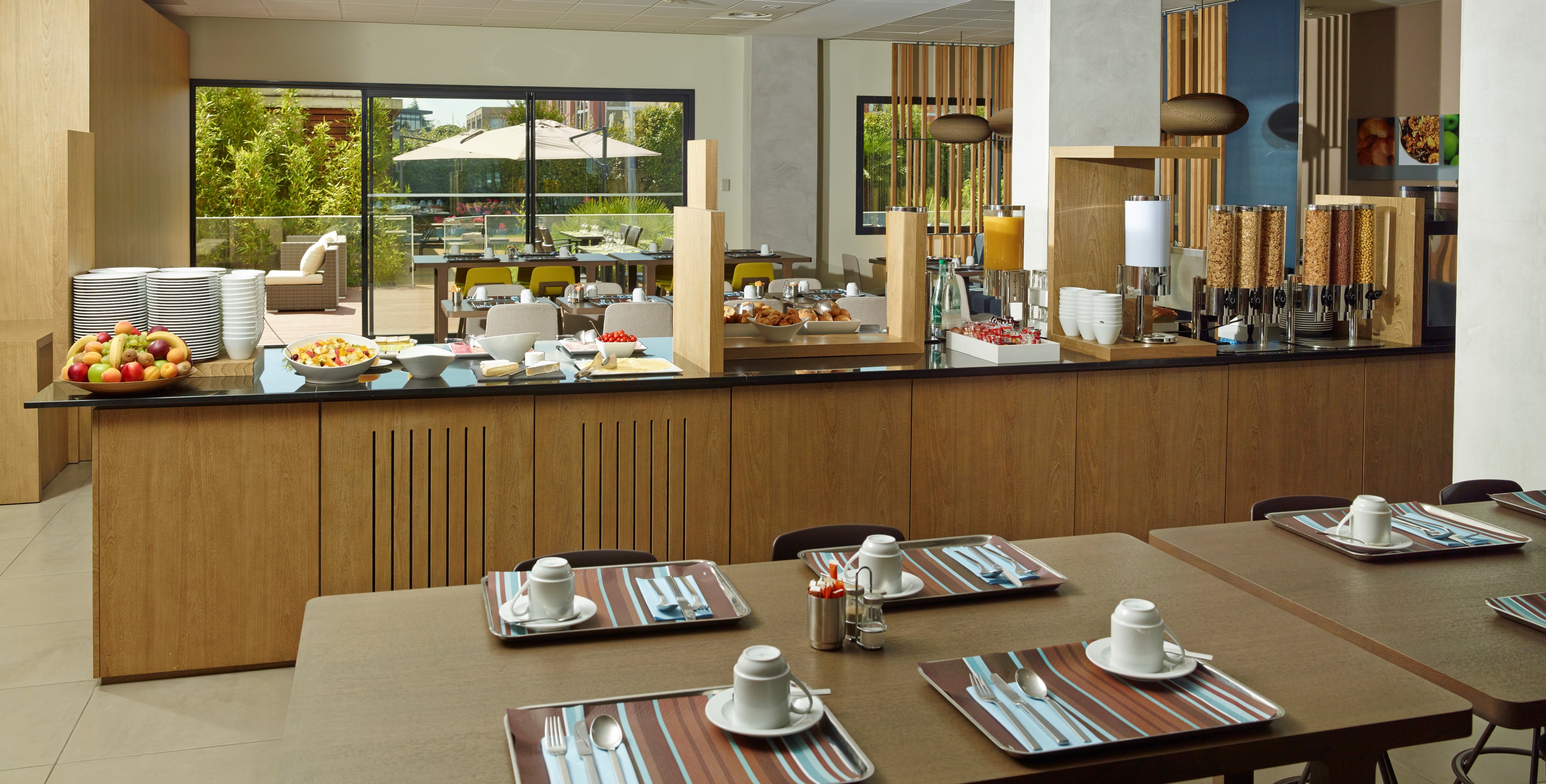 HOLIDAY INN EXPRESS TOULOUSE AIRPORT 38/56
