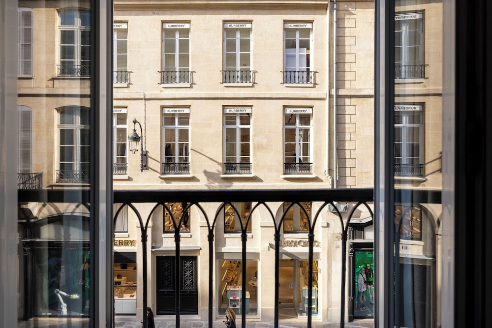 Yuna Saint-Honore - Serviced Apartments 4/50