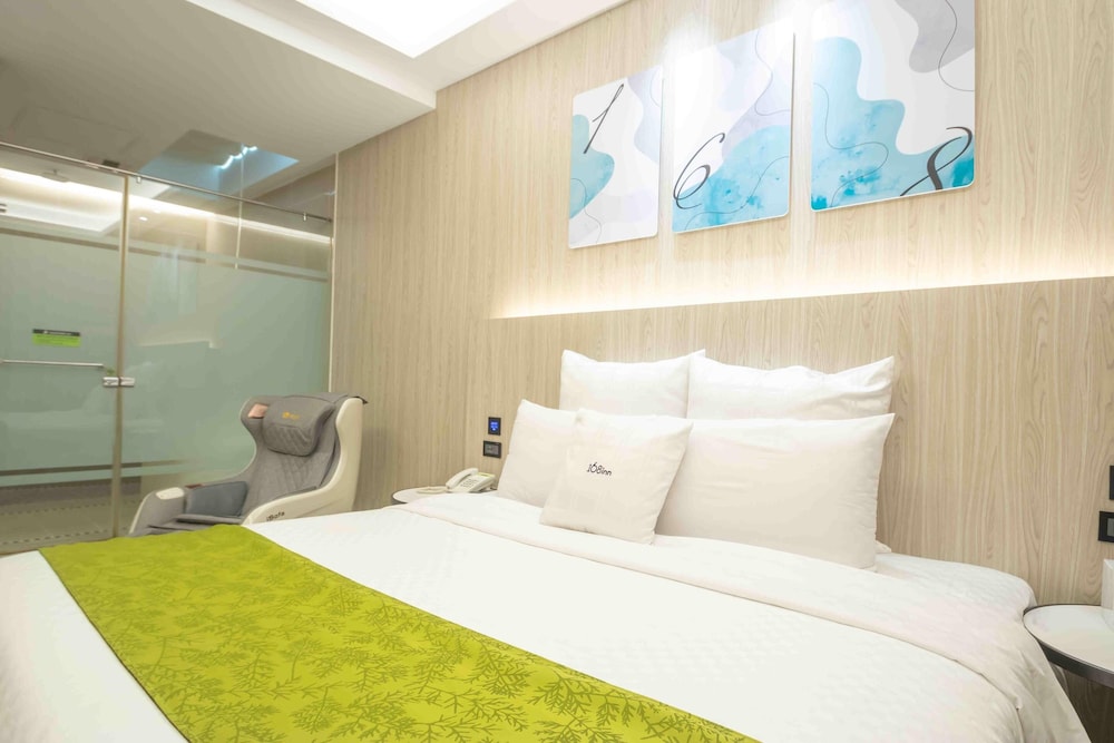 MONARCH, DOUBLE BED