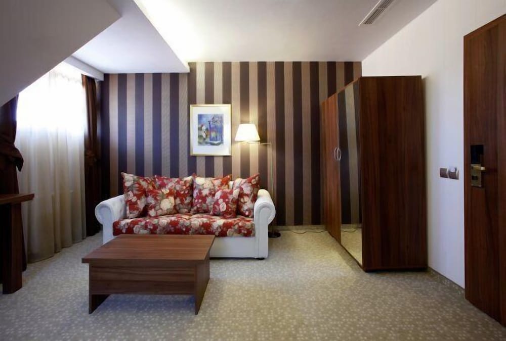 Hotel Gott 30/43
