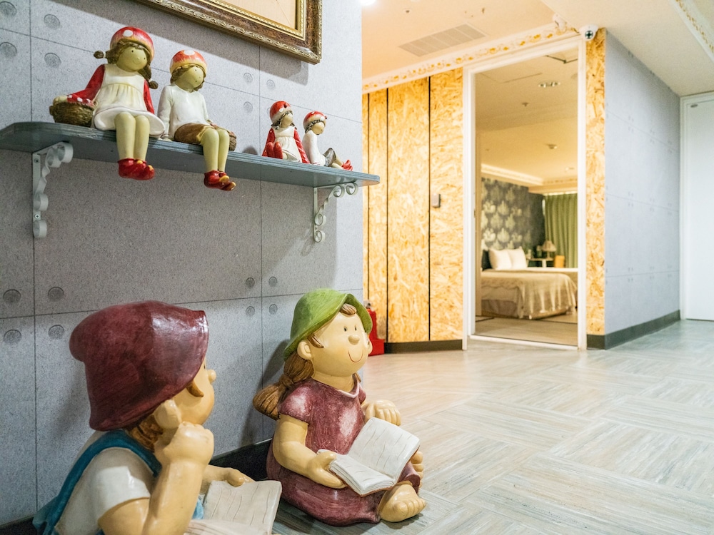 Gwawa Hotel 28/49