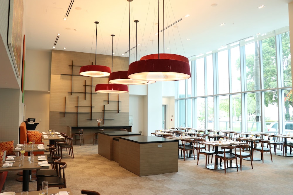 Novotel Miami Brickell 62/74