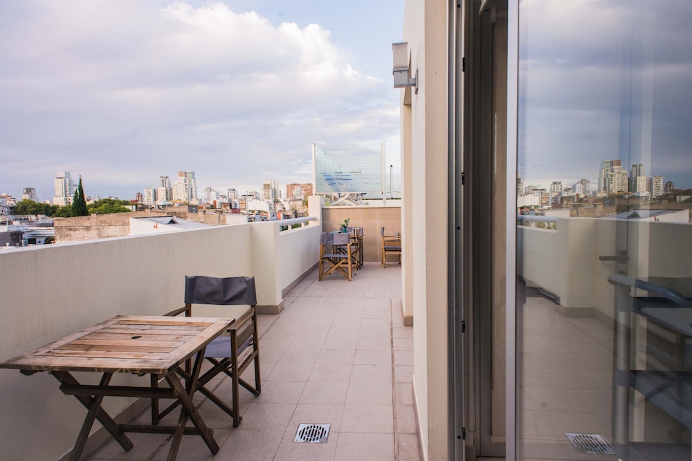 Soho Luxury Suites 88/99