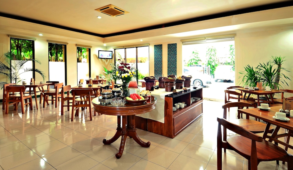 Griya Sentana Hotel Jogjakarta 36/45