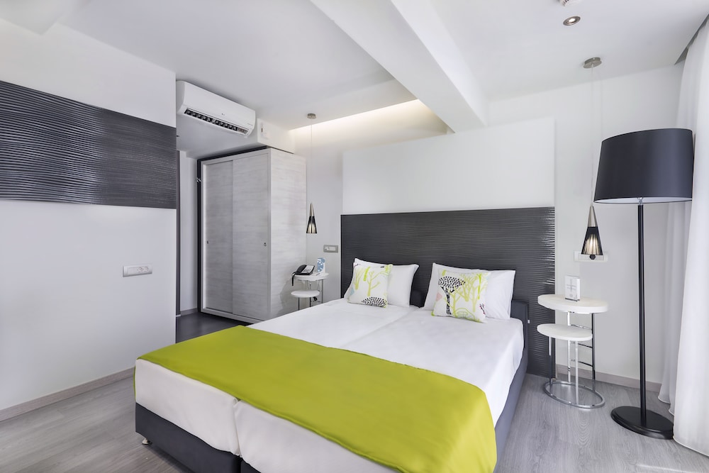 Semiramis City Hotel 12/50