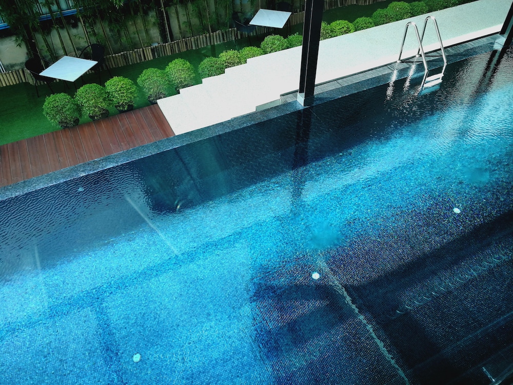 S Hadyai Hotel 32/68