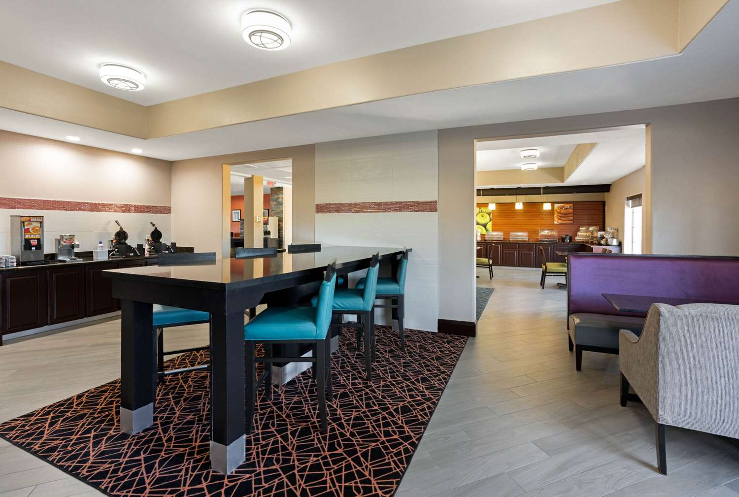 La Quinta Inn & Suites by Wyndham Houston Bush Intl Airpt E 16/30