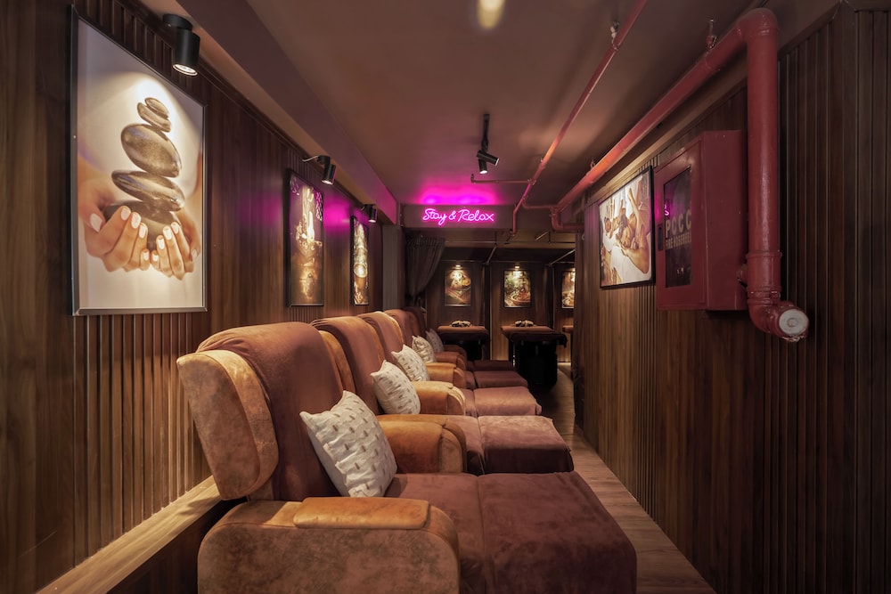 Quy Hung Hotel 65/75
