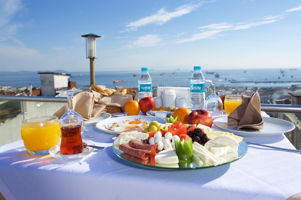 Emporium Hotel Istanbul 53/64